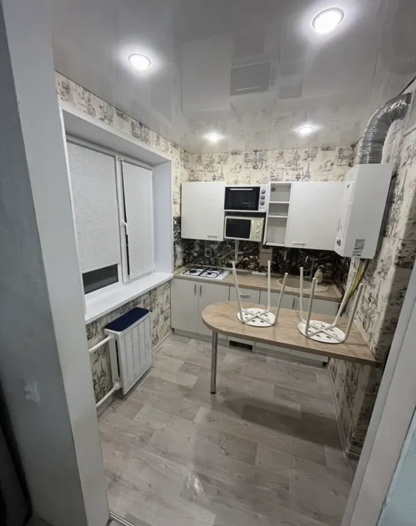 Квартира рядом с парками, торговый центр, кафе, близко метро, и транспорт