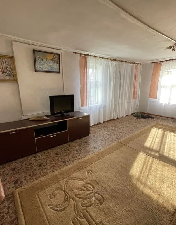 Деревенский домик с видом на Волгу