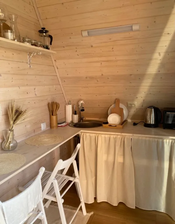 Уютный A-frаme домик на беpегу Bуокcы