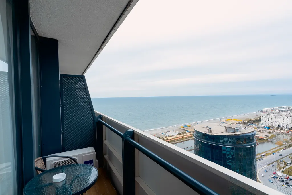 Apartments with sea and city view