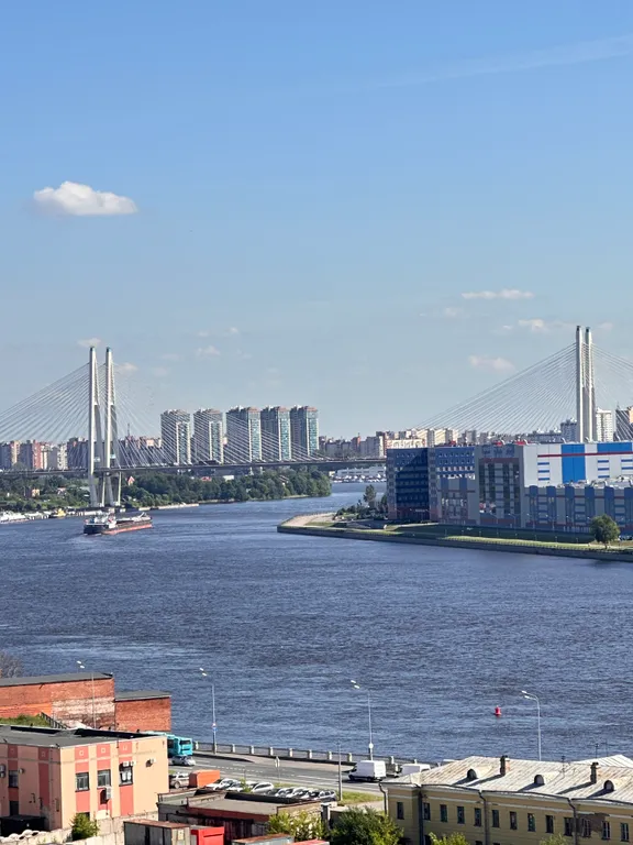 Квартира Квартира Видовая студия с видом на Вантовый мост и Неву — Санкт-Петербург