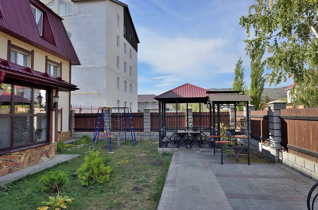 Дом на озере Банное