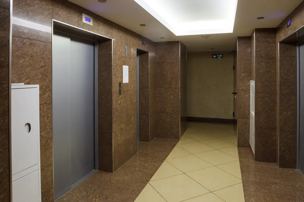 Большая квартира с видом на красивые закаты у Гран-при и Олимп пять.