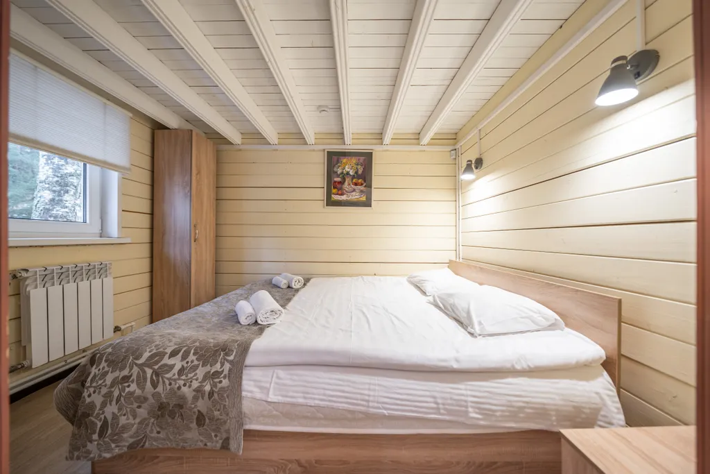 Малый коттедж у леса