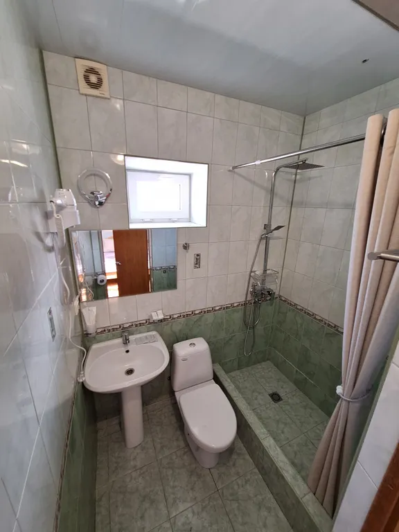 Квартира Квартира СТАНДАРТНЫЙ ТРЕХМЕСТНЫЙ 
НОМЕР С ДВУМЕСТНОЙ КРОВАТЬЮ,  КРЕСЛОМ — Геленджик