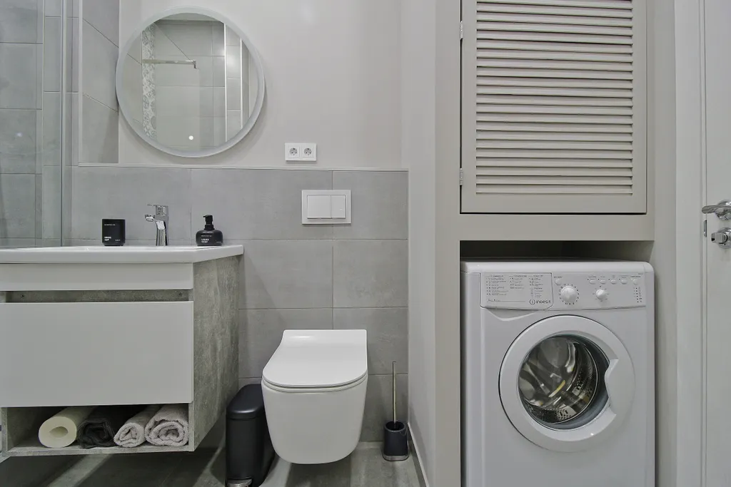 Студия с панорамными окнами в центре