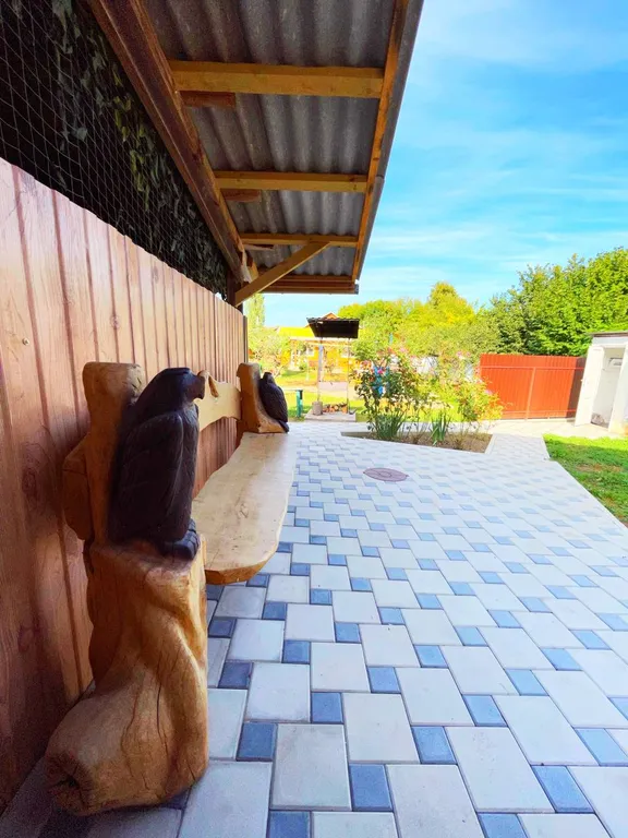 Большой дом с видом на горы