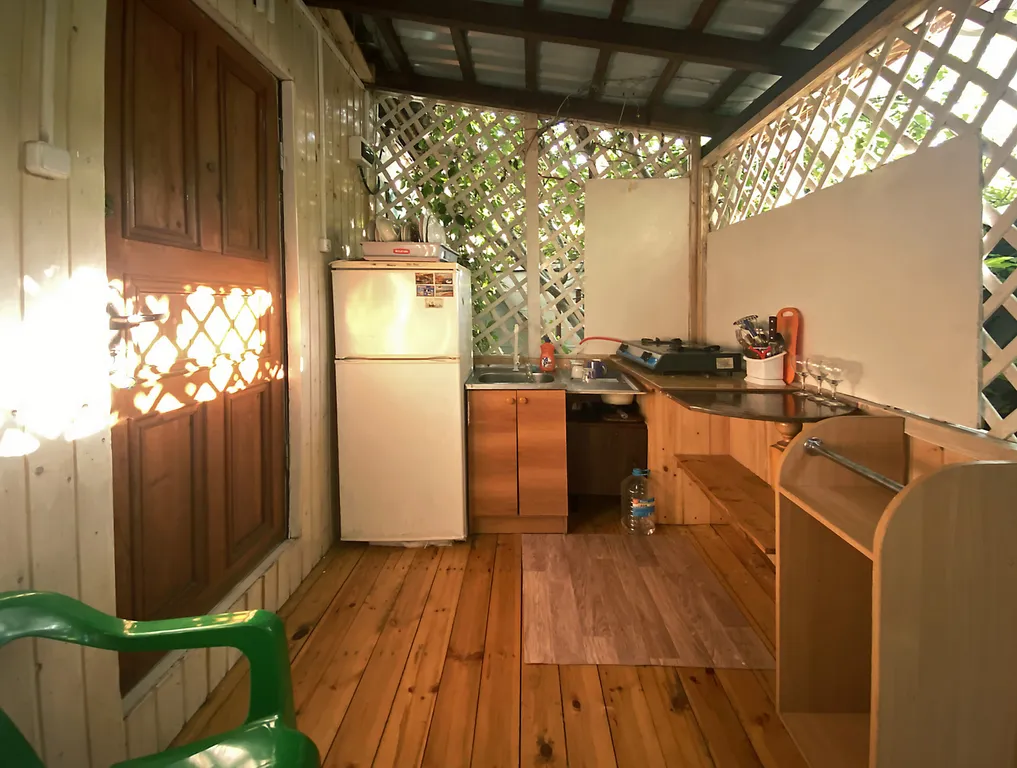 Коттедж 2-комнатный Дом — Курортное (Феодосия)