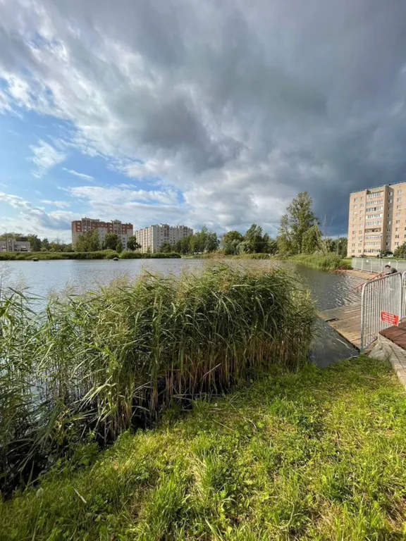 Все рядом - Акрон Форум и Областная больница