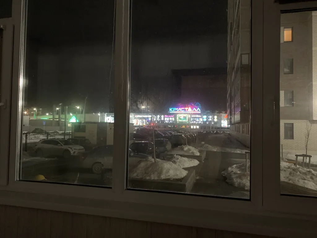 Квартира Хорошая квартира около ТЦ Кристалл — Тюмень