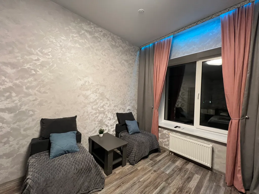 Уютная квартира с новым ремонтом с видом на взлётную полосу