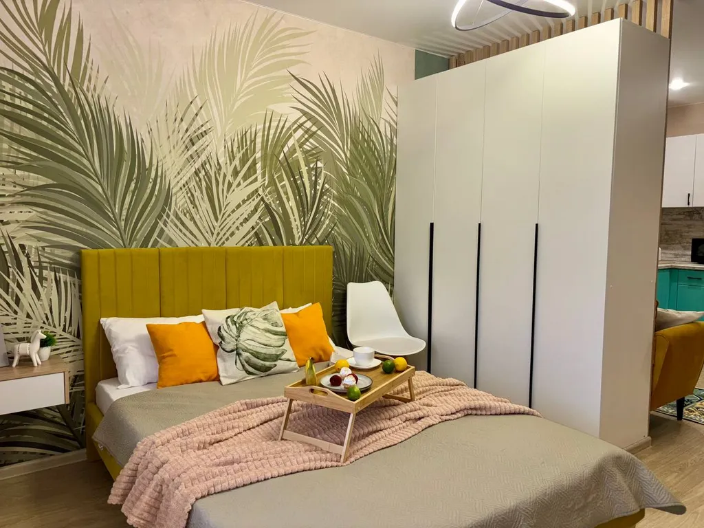 Студия с дизайнерским ремонтом