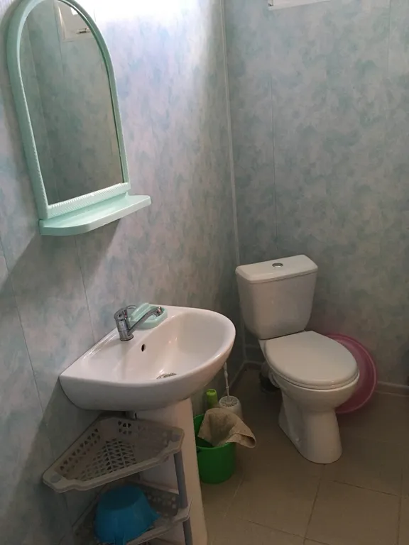 Люкс 4-х местный с санузлом и летней кухней