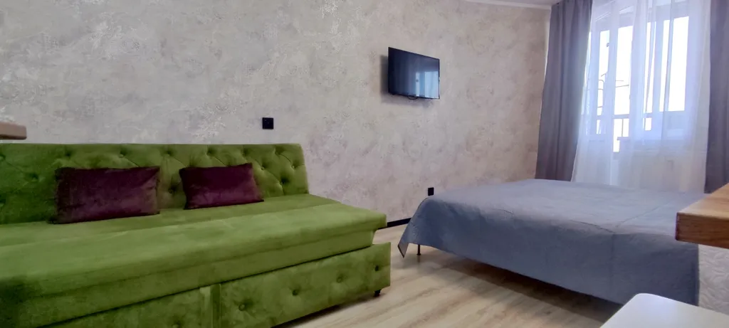 Видовая студия с большой лоджией