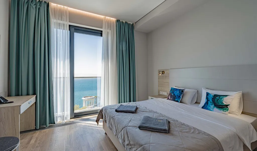 Квартира Люкс семейный с видом на море — аренда посуточно в Кореиз