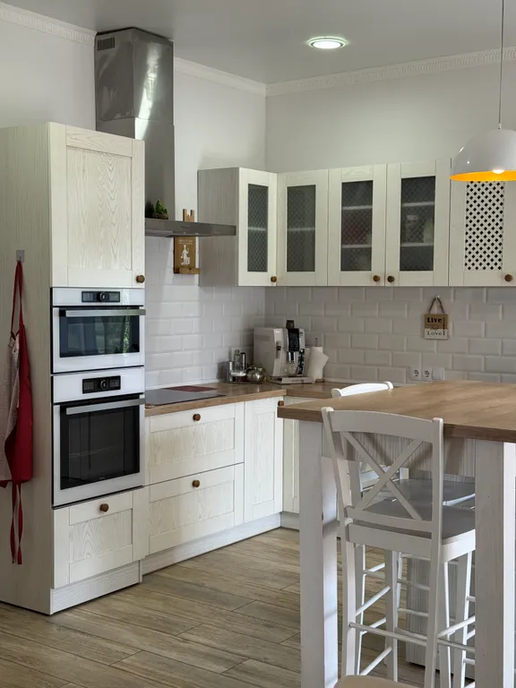 Уютный семейный дом на заливе вблизи города Брест