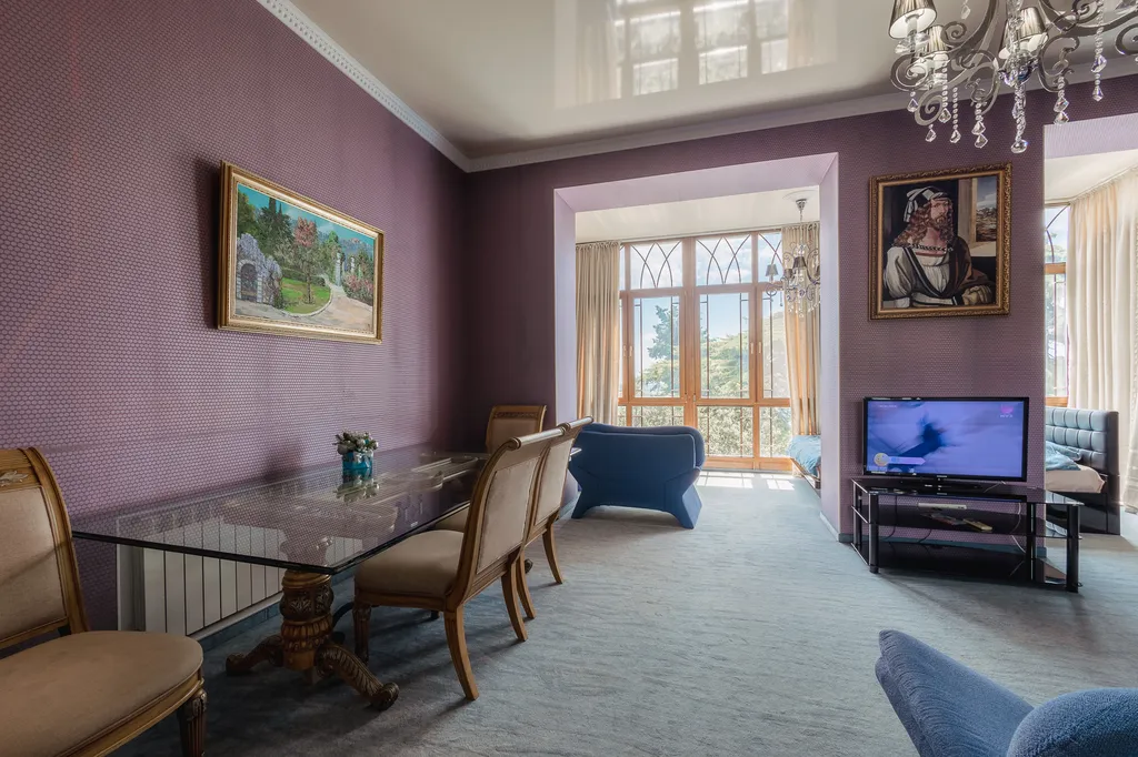 Апартамент с видом на море на набережной Ялты