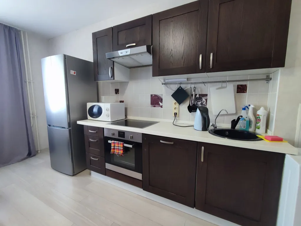 Евродвушка у метро вид на город с 26 этажа