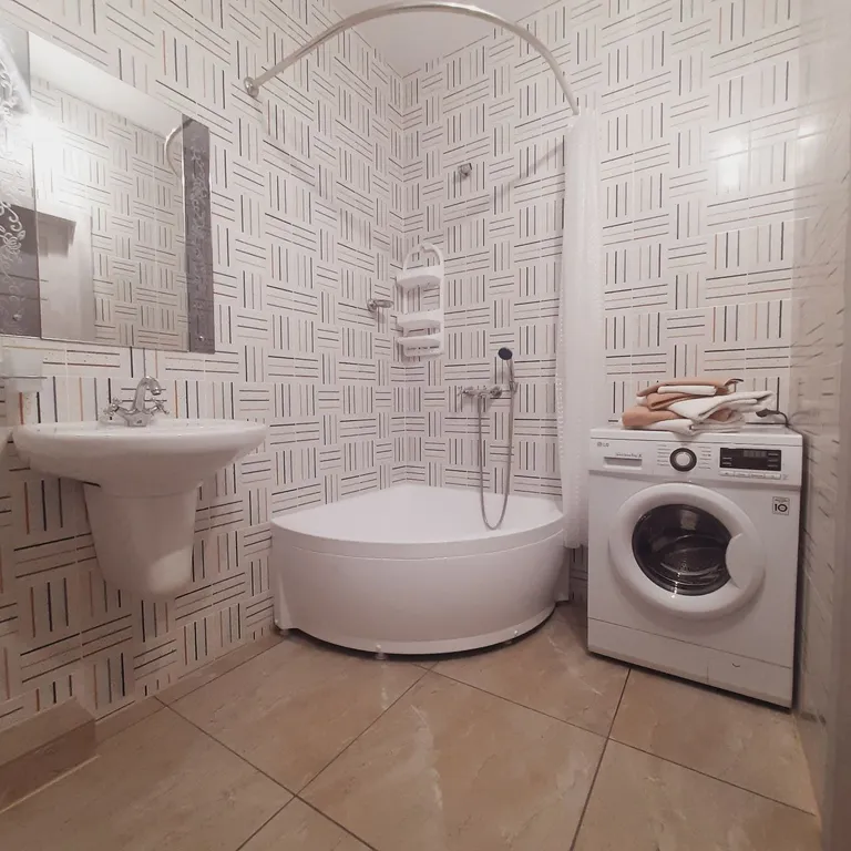 Уютная однокомнатная квартира в новом доме с видом на горы