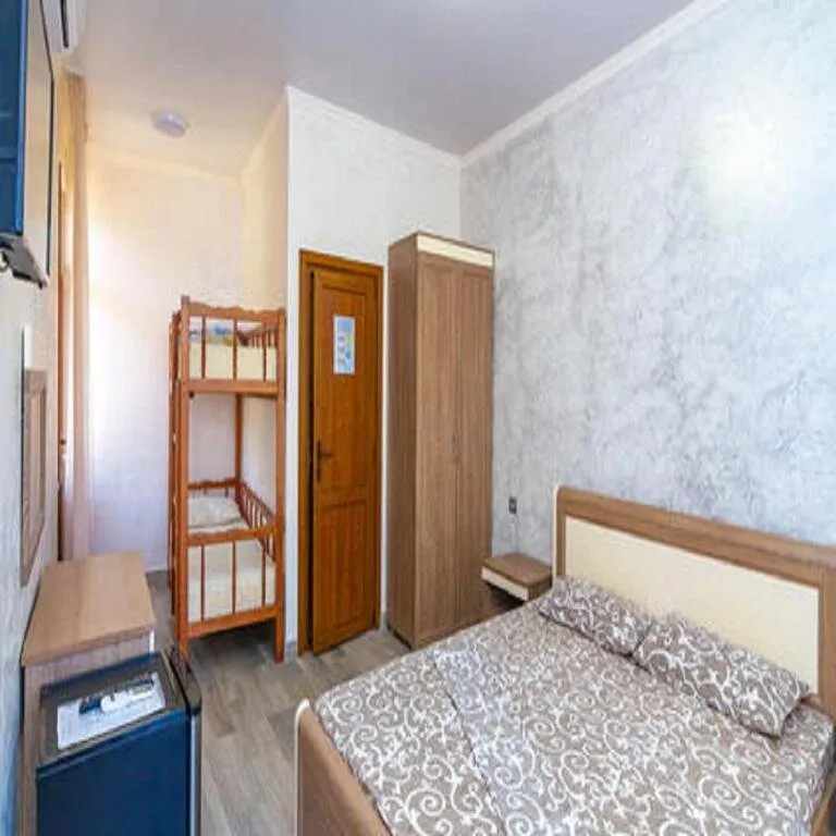 Квартира Комната — аренда посуточно в Лоо