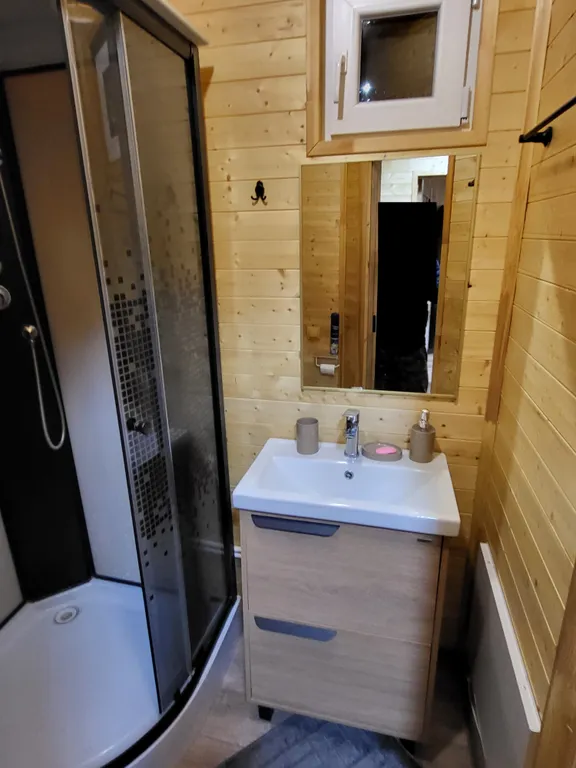 Коттедж с видом на горы (3 спальни)