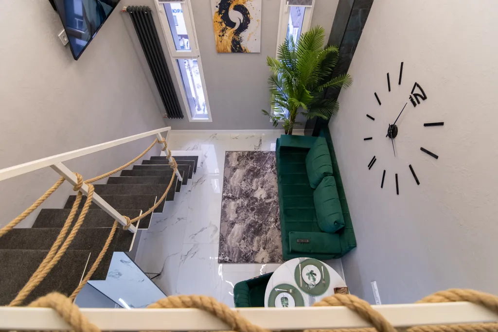 Двухэтажная квартира в стиле лофт