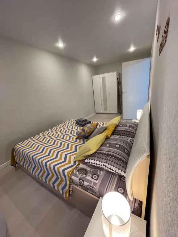 Евродвушка у озера