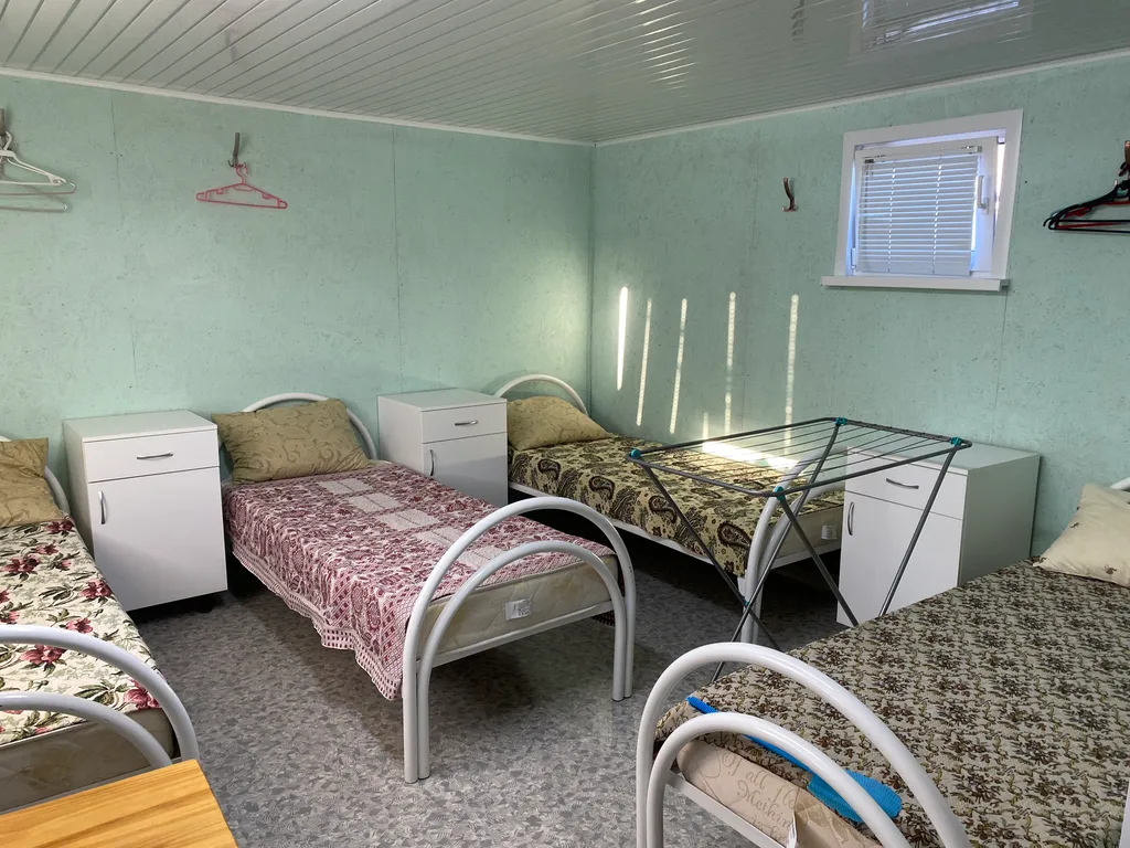 Домик у озера