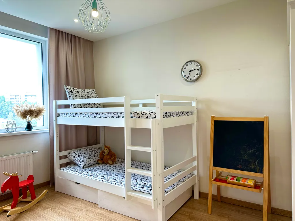 Трёхкомнатная семейная квартира с детской комнатой