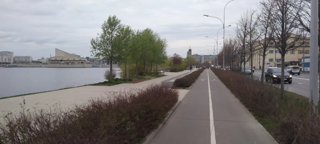 Студия в центре города с кондиционером