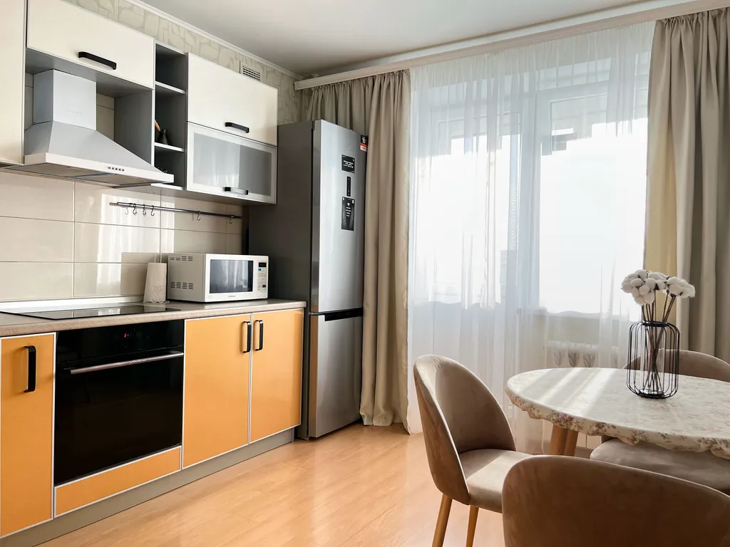 Тихая квартира в новом доме возле ТЦ Круиз