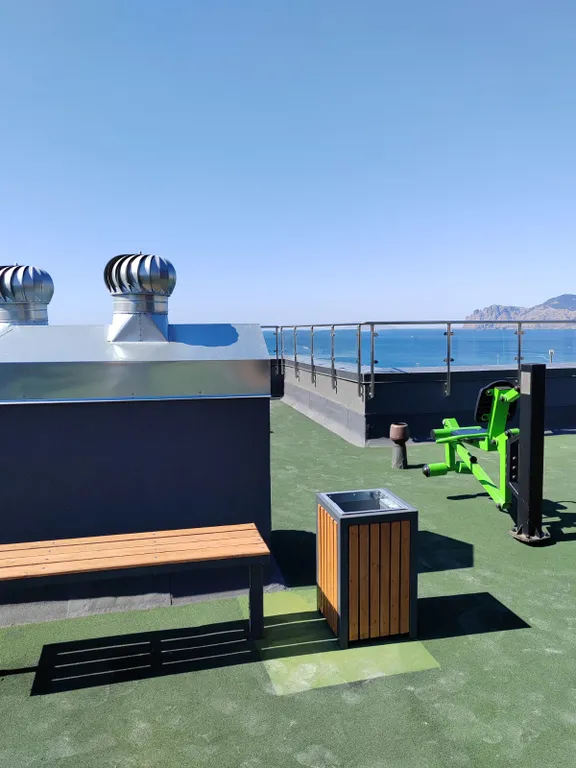 Студия с видом на море