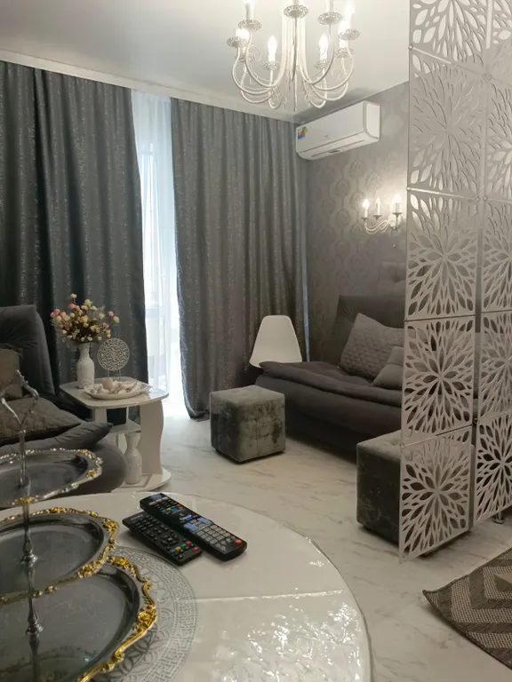 Уютная студия с новым авторским ремонтом в лучшем ЖК