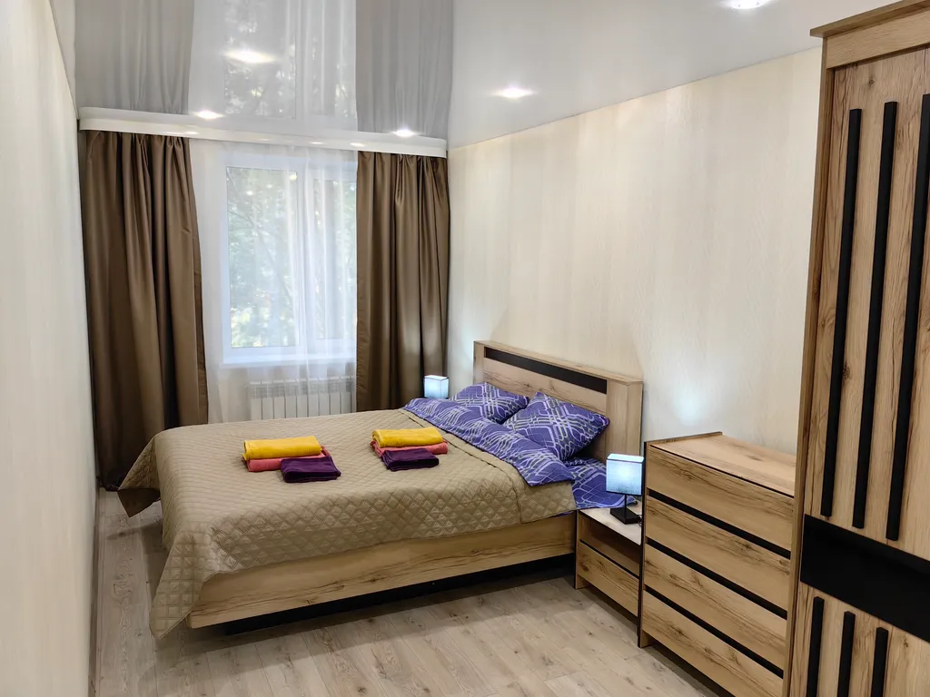 Квартира в центре города, Полярные зори