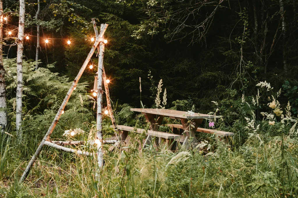 Уютный дом в лесу