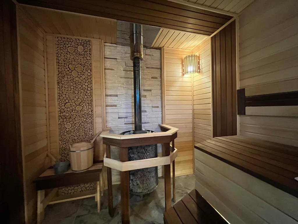 Дом с баней, чаном, бесплатной парковкой, закрытой территорией