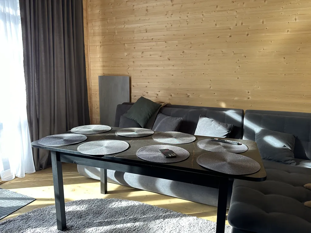 Уютный коттедж с видом на горы