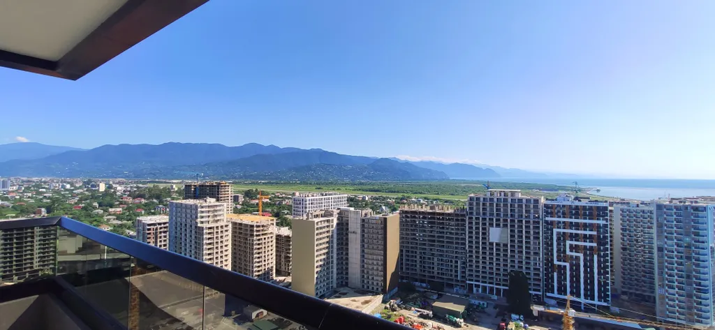 Апартамент в элитном комплексе у моря и парка с бассейном и спа-зоной