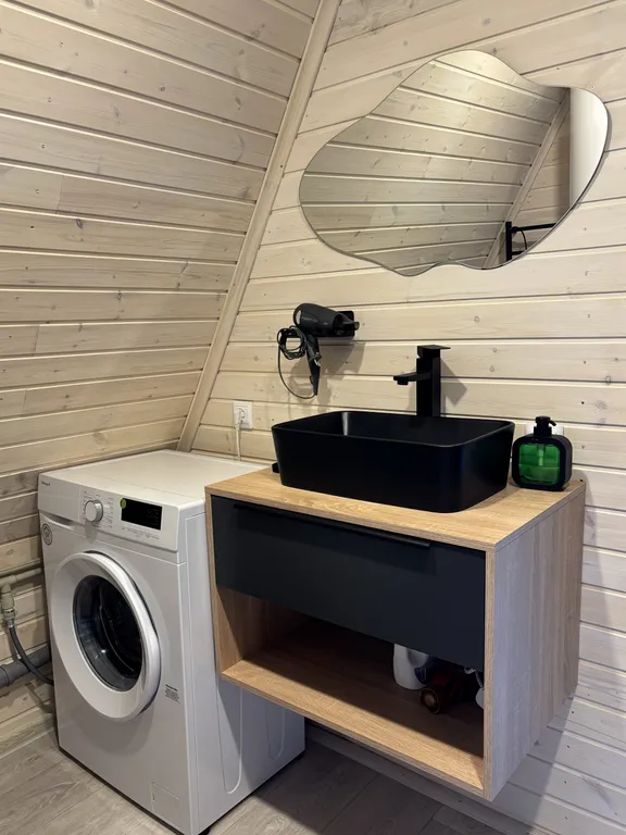 Домик с видом на горы