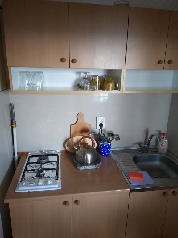 Коттедж с видом на море под большим дубом