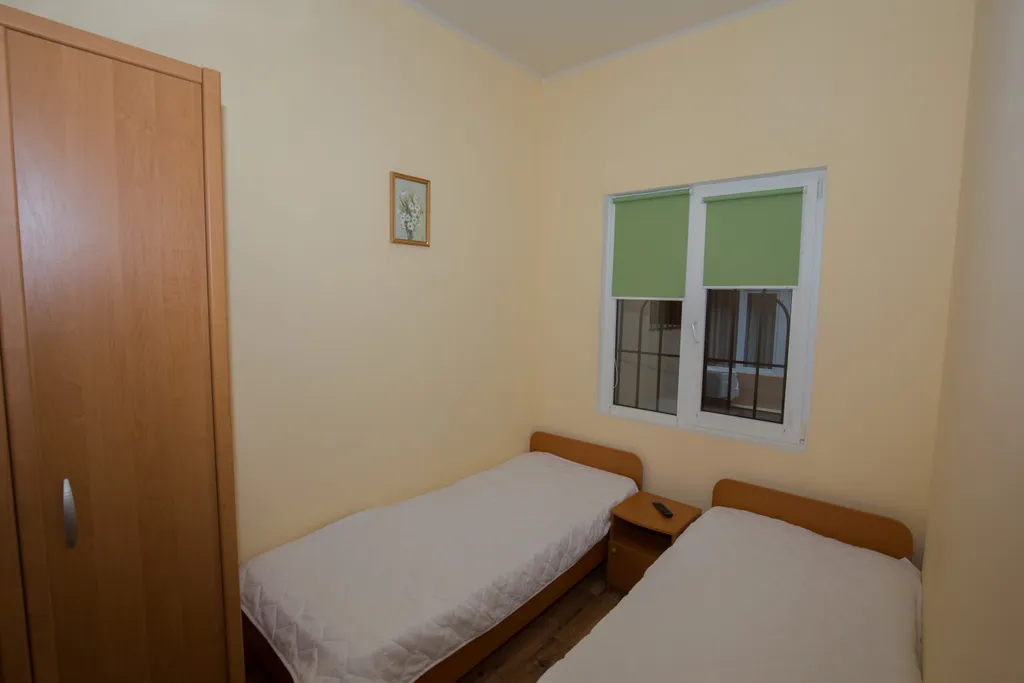 Двухкомнатная квартира у самого моря! (Первая линия]