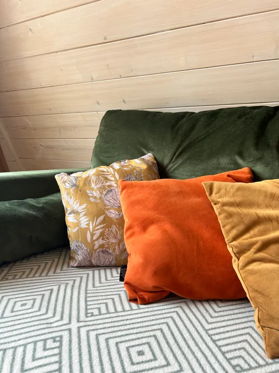 Стильный Афрейм-дом у леса