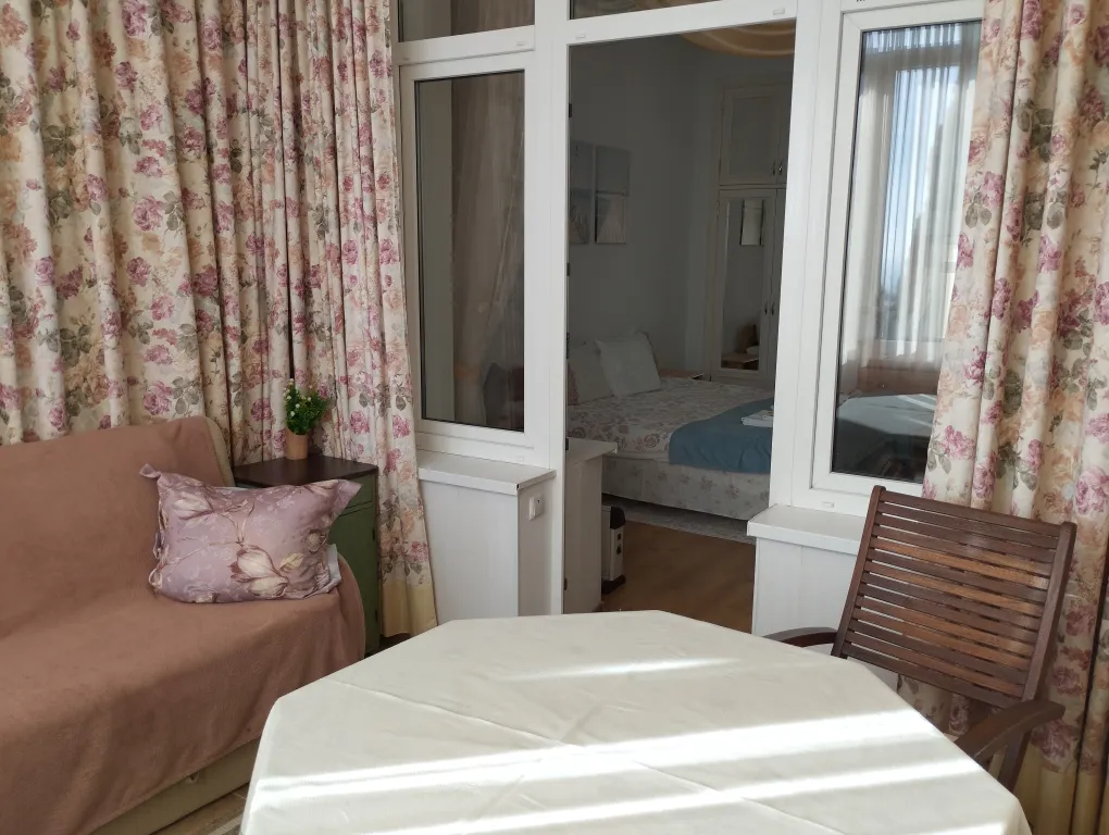 Квартира с видом на море и горы в вилле