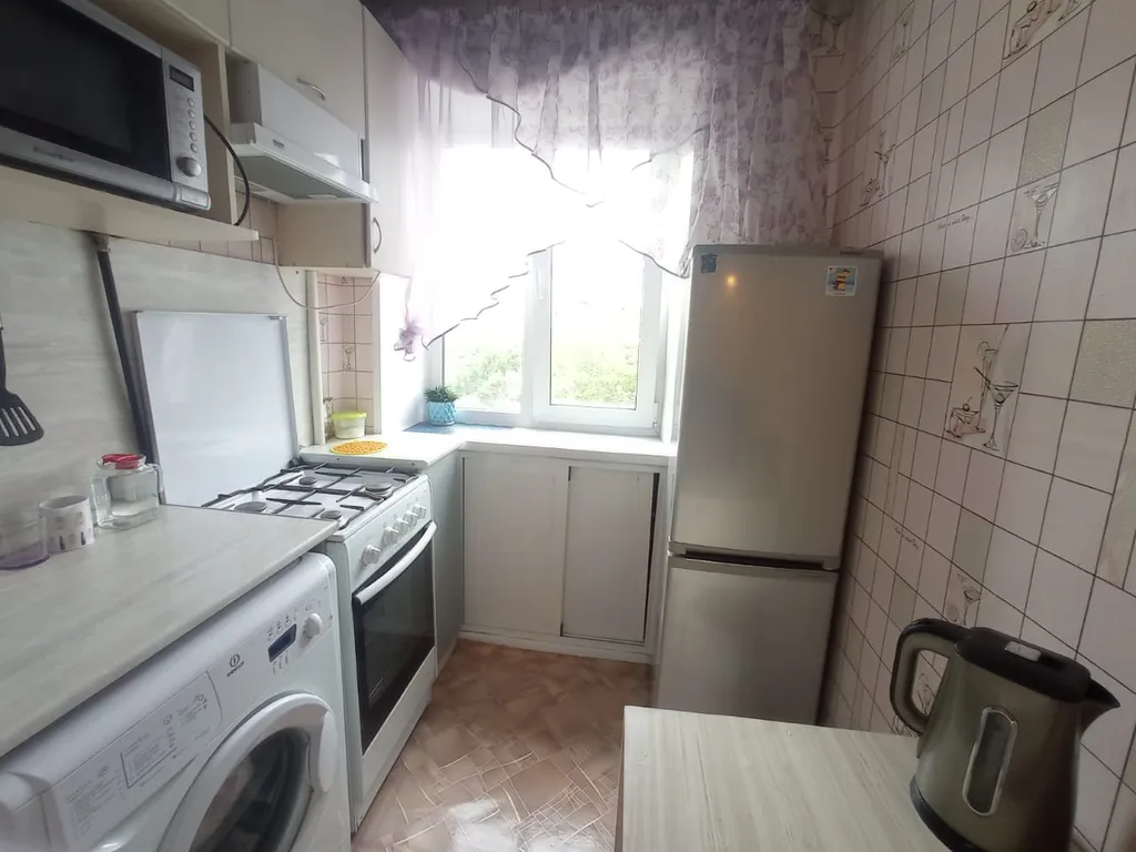 Уютный уголок в центре города возле парка Гагарина и Алого Поля