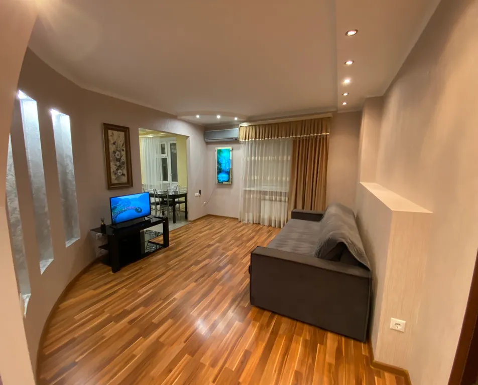 Современная двухкомнатная квартира в отличном районе