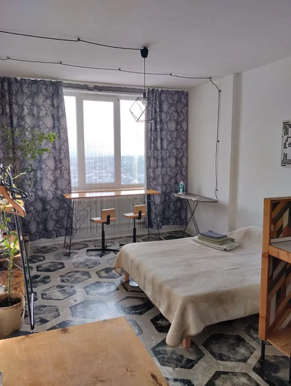 Студия 2 в стиле эко-лофт с видом на Волгу