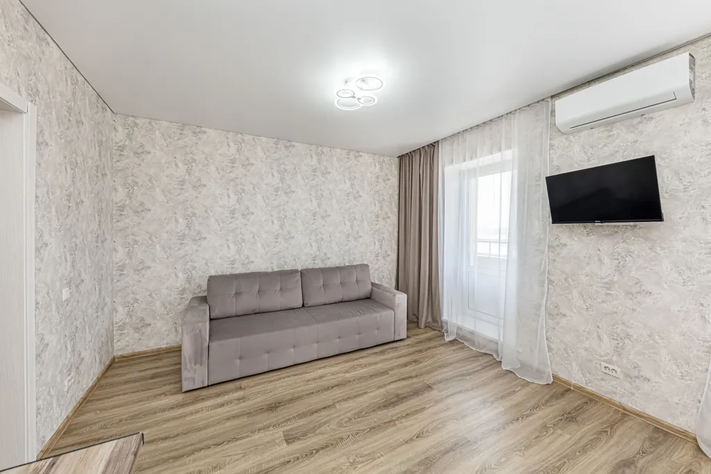 Красива студия с кондиционером