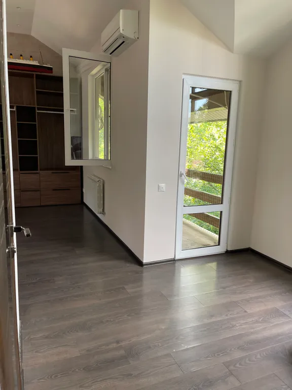 Уютный дом с баней, чаном и видом на горы