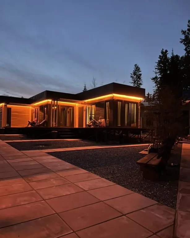 Дома с видом на гору