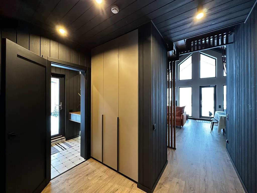 4-комнатный Дом